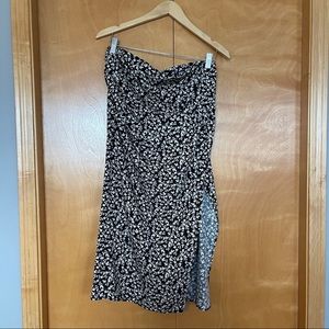 Zara Midi Floral Skirt with Slit ✨BRAND NEW✨